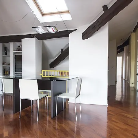 Apartment City Attic Mailand