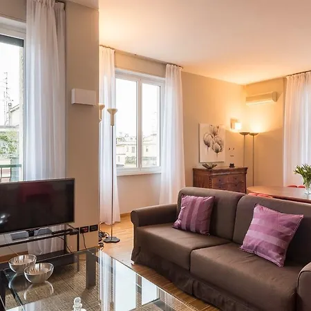 Апартаменты Sparkling 4 Bedroom Apartment In Milan