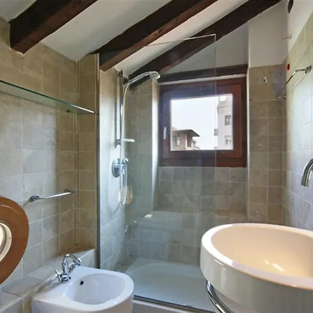 Wonderful 2 Bedroom In * 밀라노