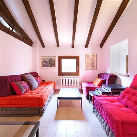 Wonderful 2 Bedroom In * 밀라노