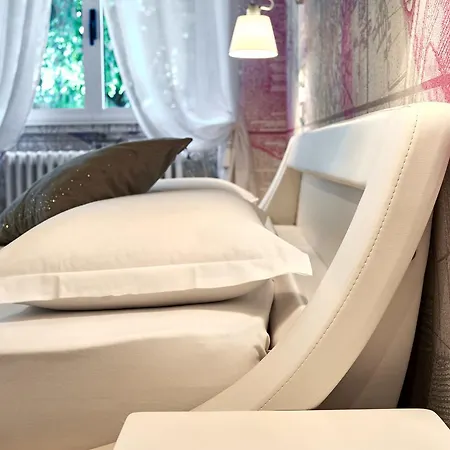 Eleganti Suite In Piazzale Lagosta 2*