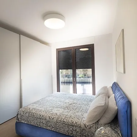 Διαμέρισμα Viale Severino Boezio 20 *