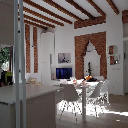 Toscale Apartment