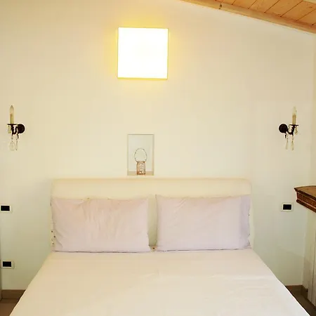- Shabby Chic Apartment Milan