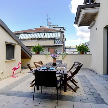 Spacious With A Terrace Διαμέρισμα