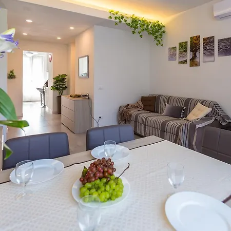 Business Balcony Flat Apartment