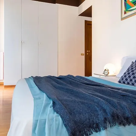 Joivy Mazzini Brera * Milan