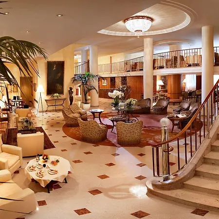 Cavour Hotel