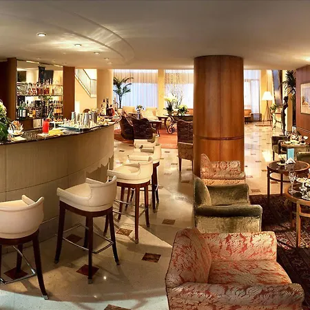 Hotel Cavour
