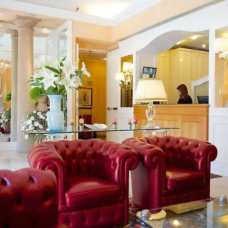 Mercure Centro Hotel 4*