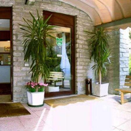 Apartahotel Ih Argonne Park