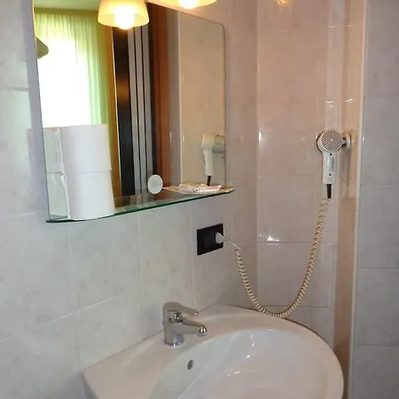 Salerno 3*