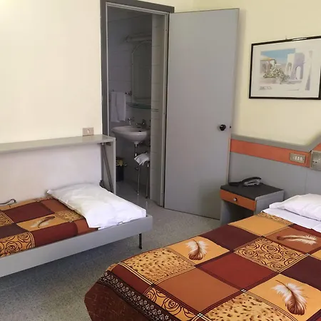 Hotel Mazzini 3*