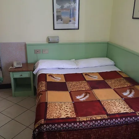 Mazzini Hotel 3*