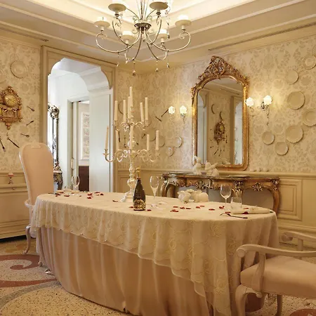 Hotel Chateau Monfort - Relais & Chateaux Milan