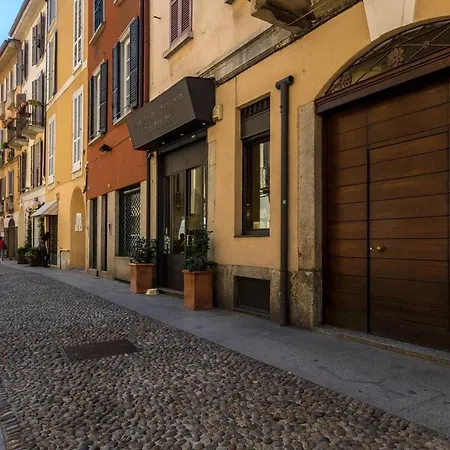 Joivy Charming With Terrace In The Very Heart Of * Milano