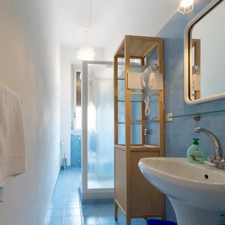 Hbhall Residenze Darsena Apartament