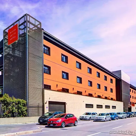 Milan Suite Hotel 4*