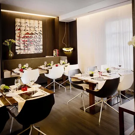 Starhotels Tourist Szálloda 4*