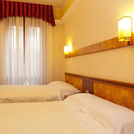 Just Hotell 4*