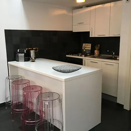 Isola Apartment Milan