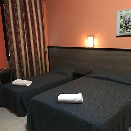 Salus Otel *