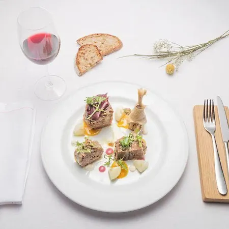 Un Posto A - All'interno Di Cascina Del 700 Hostel Milánó