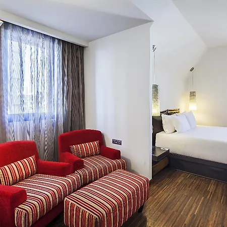 Hotel Nh Collection Touring