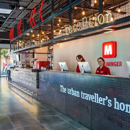 米兰兰布雷特美宁厄尔酒店 *