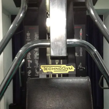 Ξενοδοχείο Mec 3*