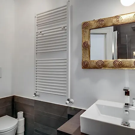 Апартаменты Lovely Near Colonne Di San Lorenzo Милан