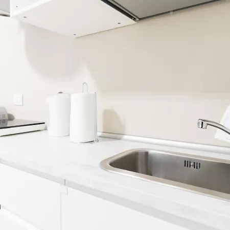 Italianway-de Cristoforis 5 * Milan