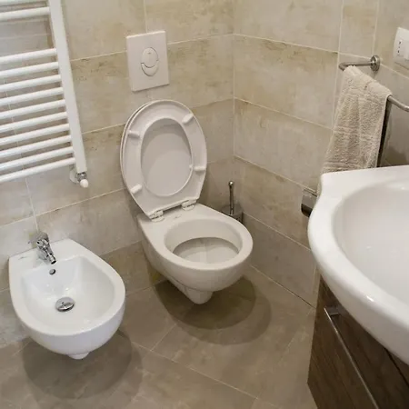 Warrest - Short Rent