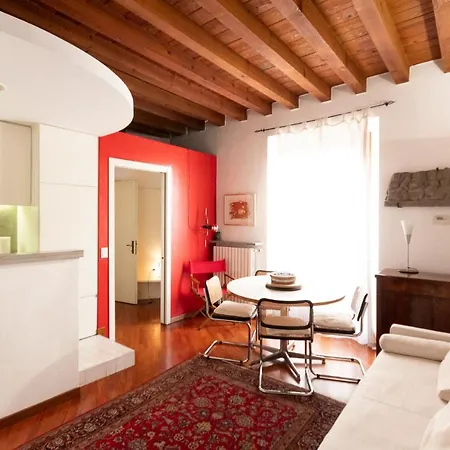 Apartment Anfiteatro In Brera