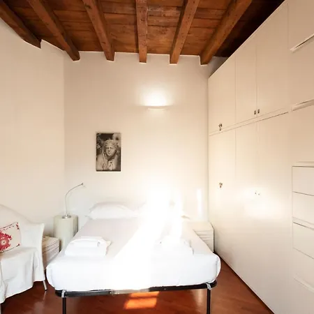 Apartment Anfiteatro In Brera