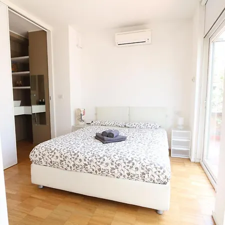 Bamboo Repubblica Sky Apartment *