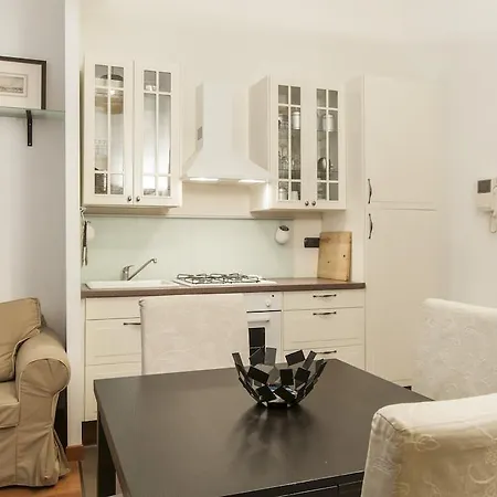 Vela Maison Milan