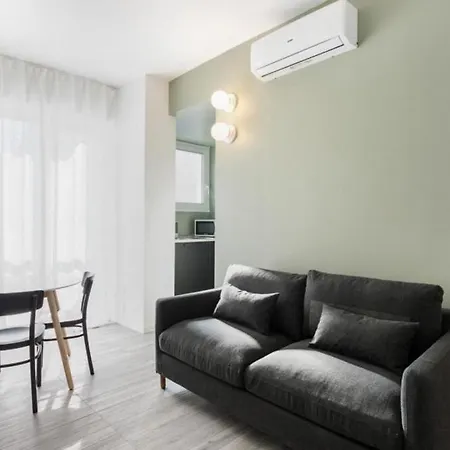 شقة Up To - Residenze M13