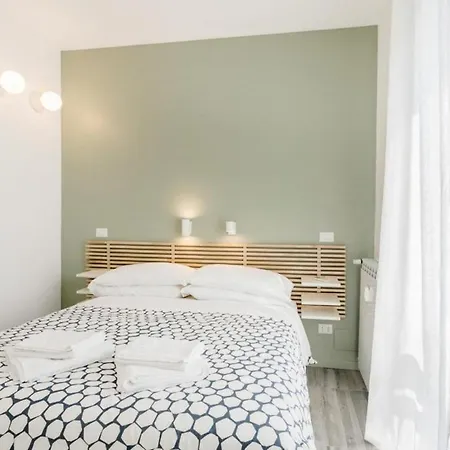 شقة Up To - Residenze M13