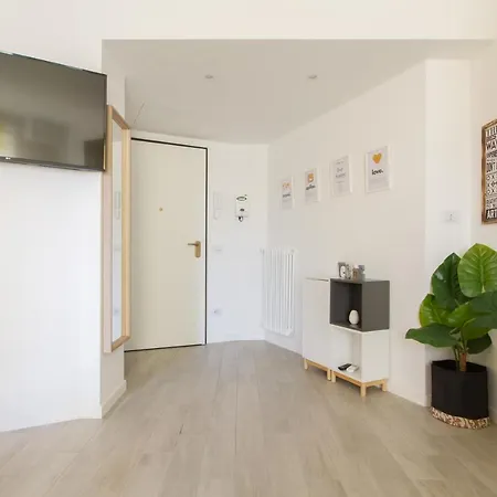 Lejlighed Homilan Milano