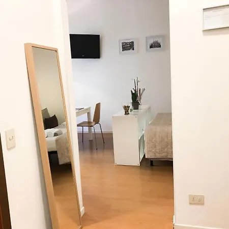 Center White Milánó