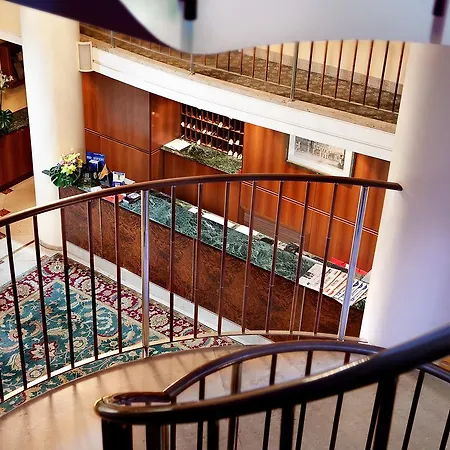 Cavour Hotel