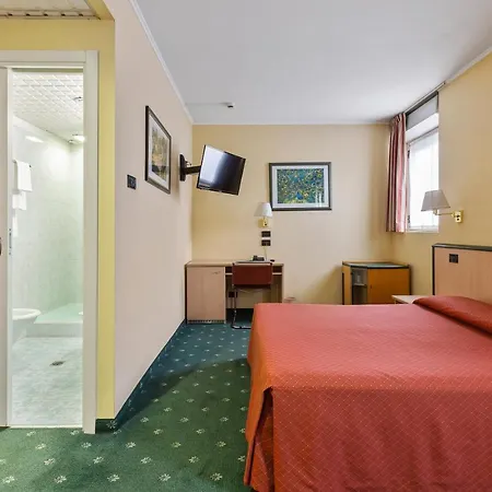 Hotel Ginosi Arizona Mailand