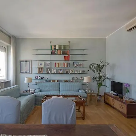 Cascina Santa Brera Sleeps 6 Air Con *