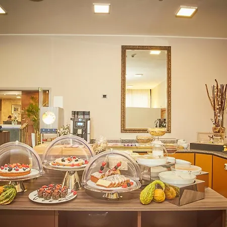 Ih Lorenteggio 4* Milan