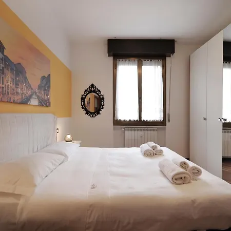 Lodovico Il Moro Halldis Apartment