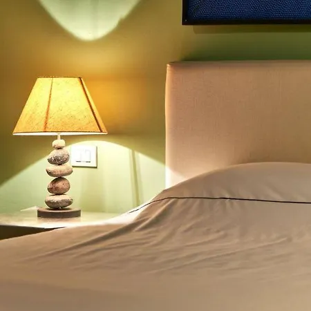 아파트 Sleeps 6 Air Con Wifi 밀라노