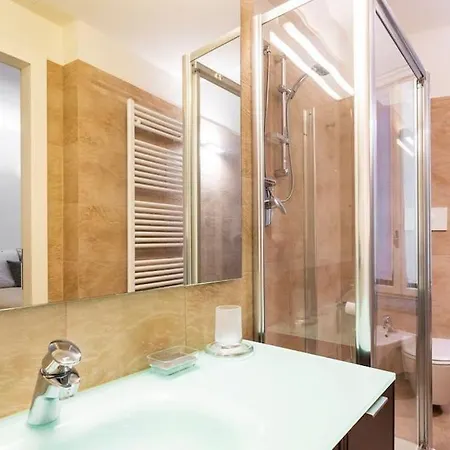 Apartment 23 Via Madonnina City Center *