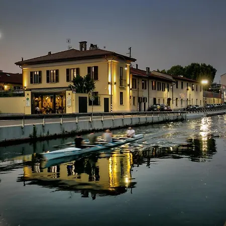 Versoverde Alzaia Naviglio Grande Lejlighedshotel Milano