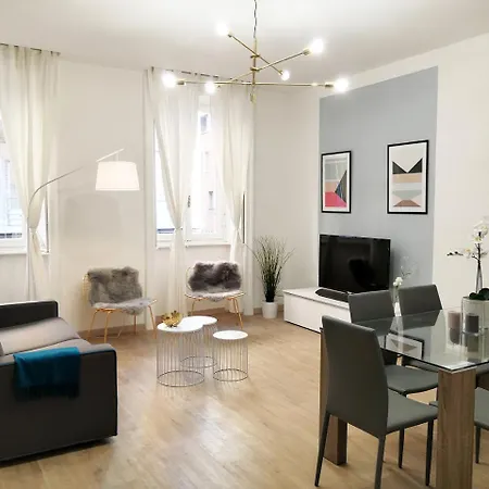 Apartment Altido Austere Elegance Mailand